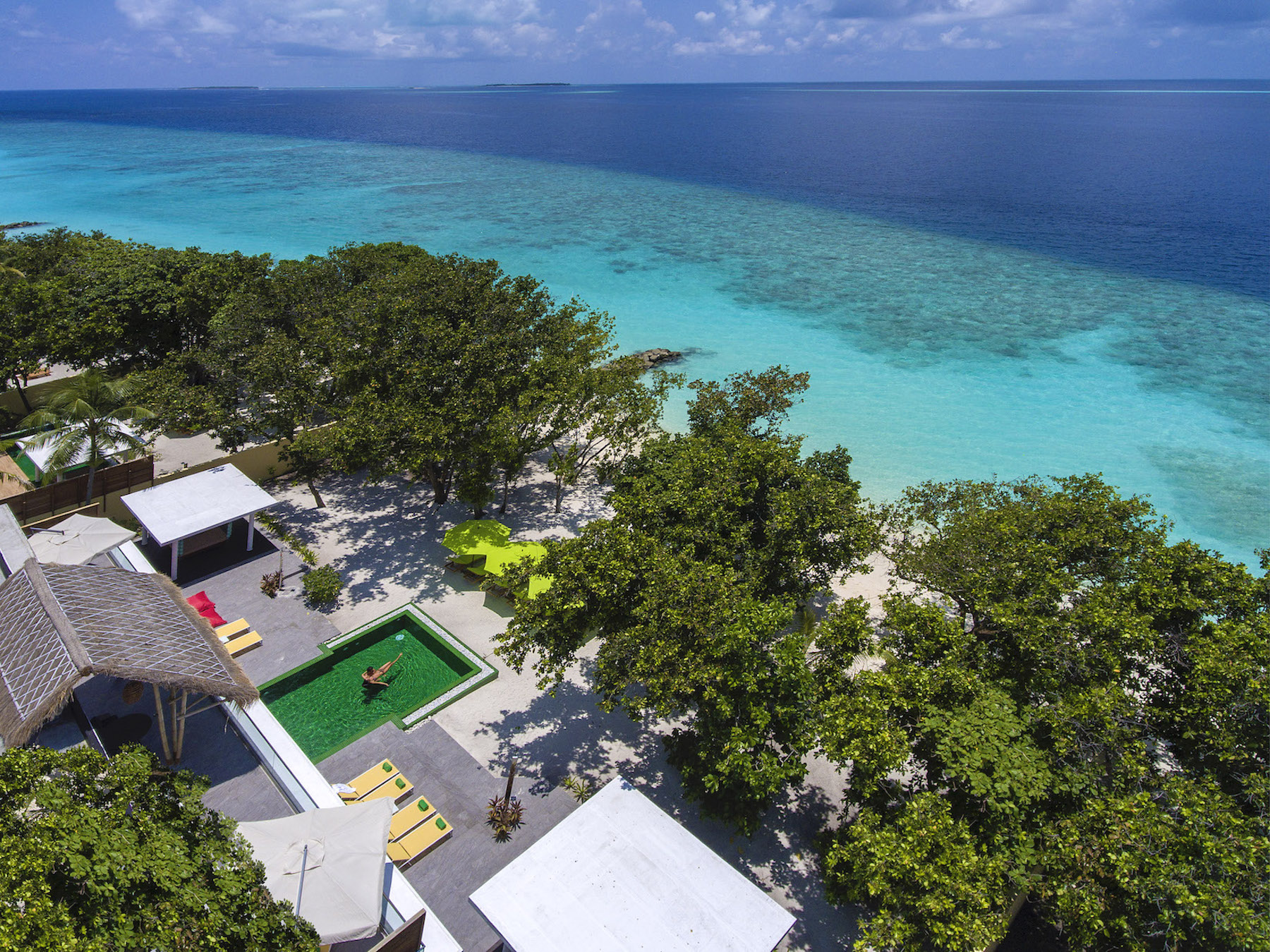 ابحث عن الزمرد في جزر المالديف