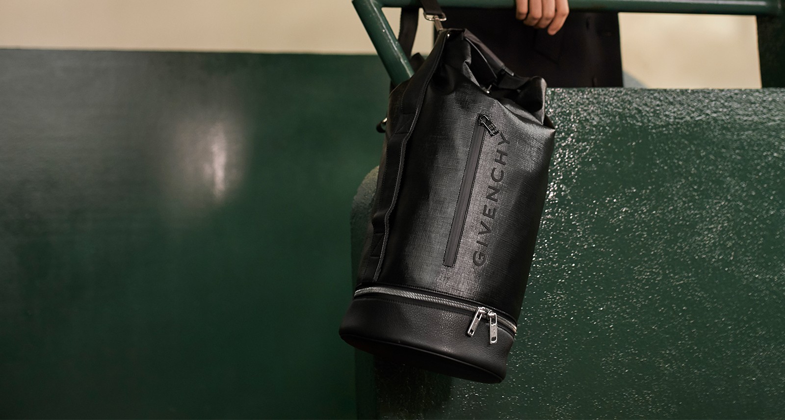 Givenchy's JAW Bag Is All Things to All Bag Enthusiasts