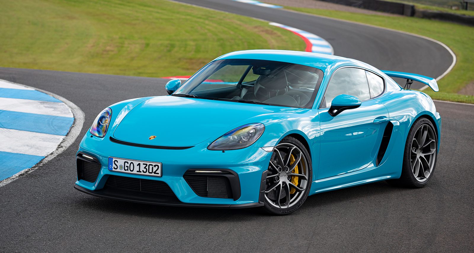 The New Porsche 718 Cayman GT4 Is Probably the Best-Handling Sports Car in Existence Today