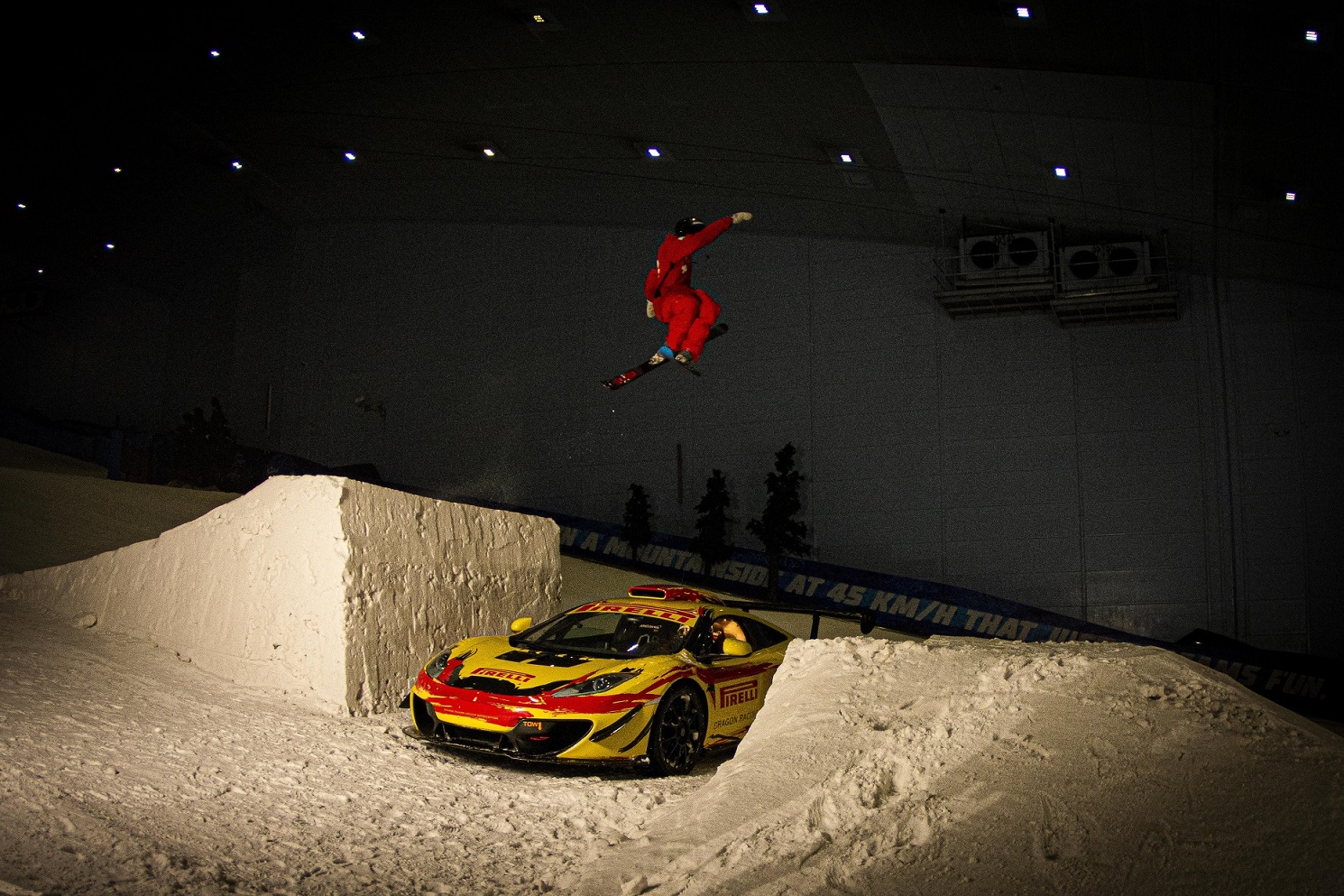 Incredible Stunt at Ski Dubai